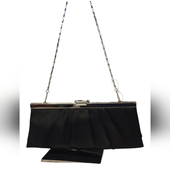 NWOT Jessica McClintock Black & Silver Clutch With Silver Chain Strap - Picture 3 of 8
